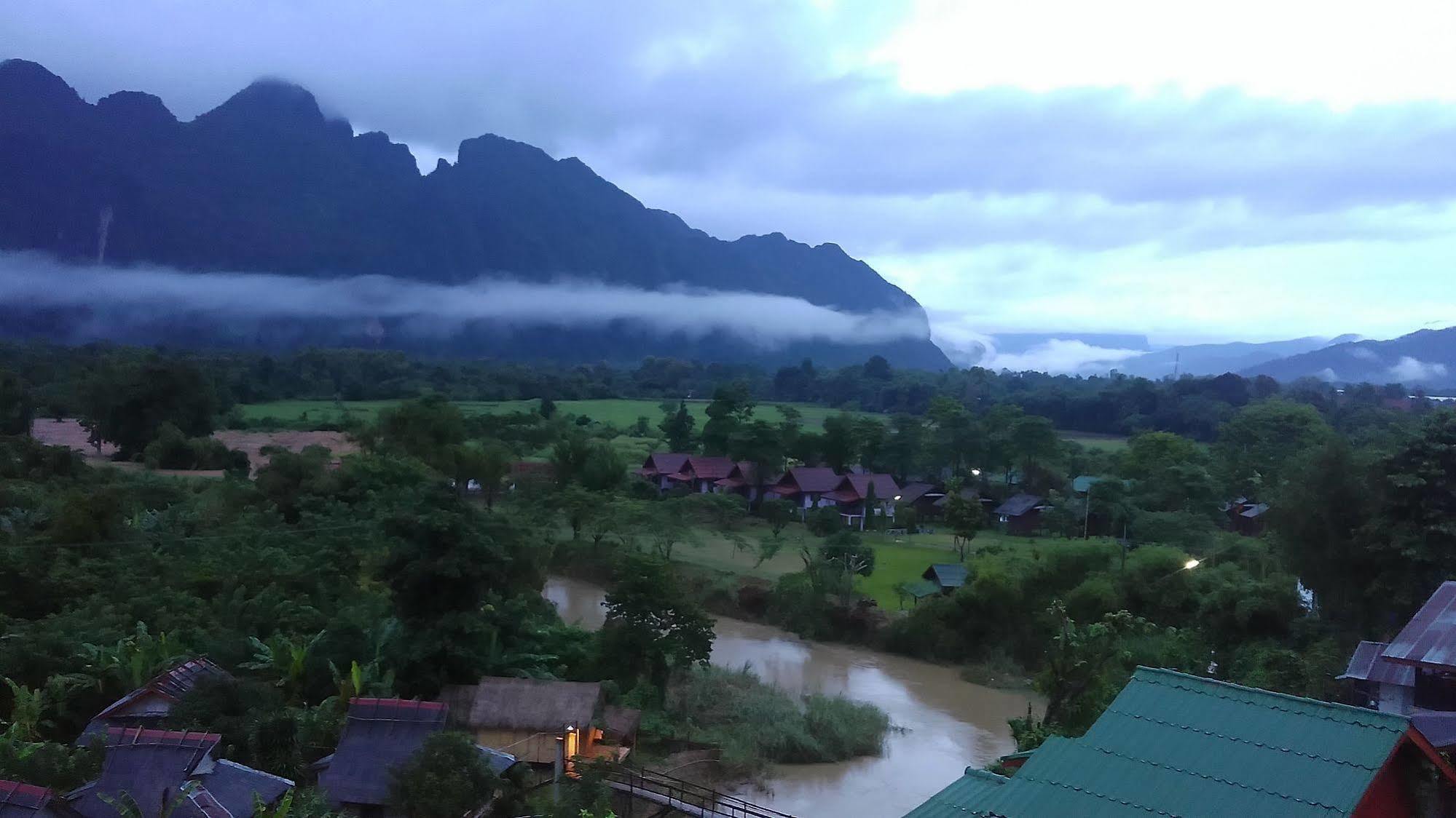 Mountainview Riverside Boutique Hotel Vang Vieng Extérieur photo